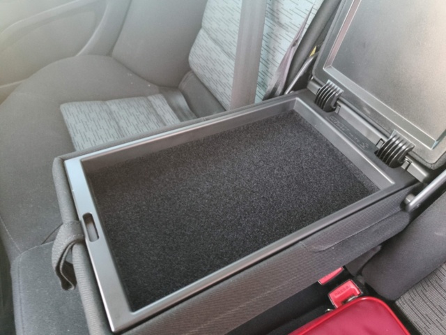 1401319-73 Škoda Octavia Combi 1.6 TDI Manual, 105hp, 2010