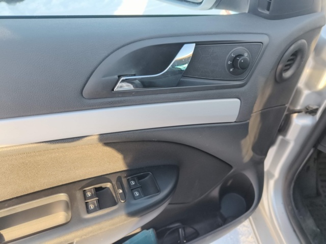 1401319-77 Škoda Octavia Combi 1.6 TDI Manual, 105hp, 2010