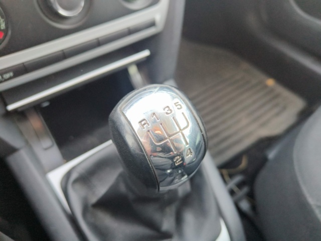 1401319-83 Škoda Octavia Combi 1.6 TDI Manual, 105hp, 2010