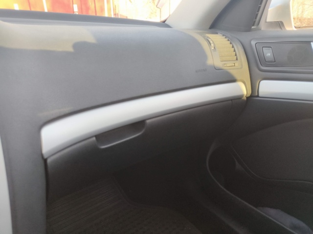 1401319-87 Škoda Octavia Combi 1.6 TDI Manual, 105hp, 2010