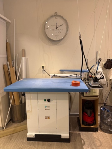 1411003-1 Strykbord och ångmaskin - Battistella Urano 98, Laurastar Lift