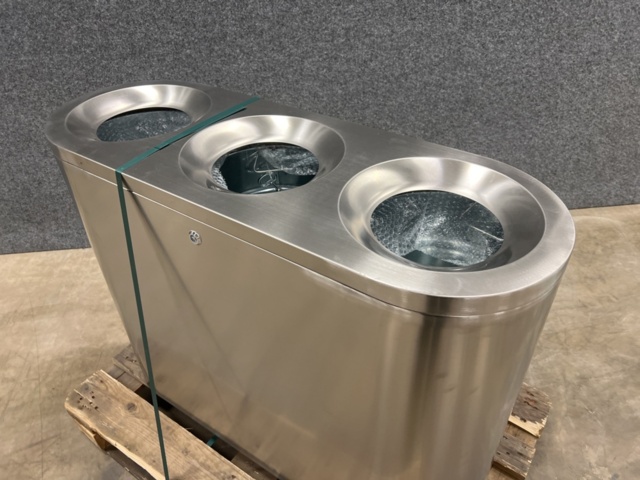 1483081-4 Sorting container CLARK 3x48 liters, stainless steel