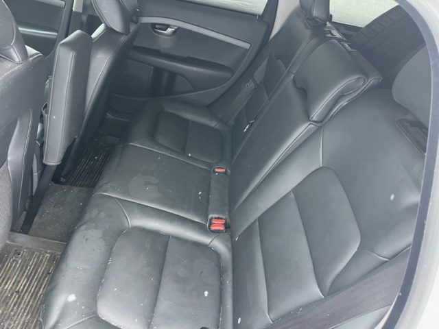 1464651-31 Volvo XC70 T6 AWD 304hp 2015