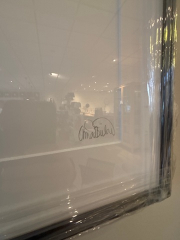 1411018-6 Soffa med diverse inredning