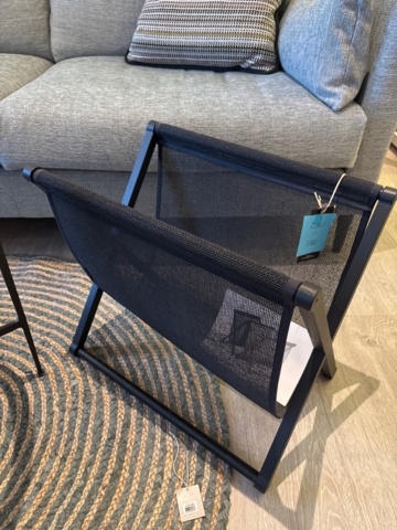 1411018-3 Soffa med diverse inredning