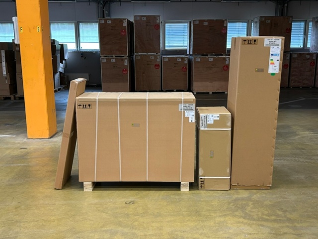 1483329-7 12 kW luft/vatten värmepump från Energy Save, ansluts enkelt till ett befintligt värmesystem L66