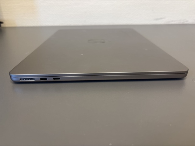 1425947-16 Apple MacBook Air M2 -22