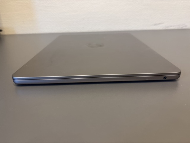 1425947-17 Apple MacBook Air M2 -22