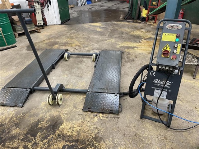 1471215-2 Scissor lift – Nordic by EAE – EE-MR30