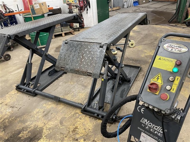 1471215-3 Scissor lift – Nordic by EAE – EE-MR30