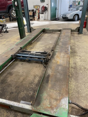 1471216-4 Four-pillar lift with bearer lift – Stenhøj DS4