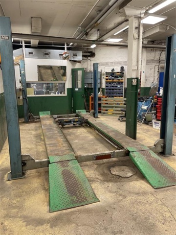 1471216-6 Four-pillar lift with bearer lift – Stenhøj DS4