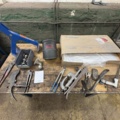 1471219-4 Workbenches with various tools
