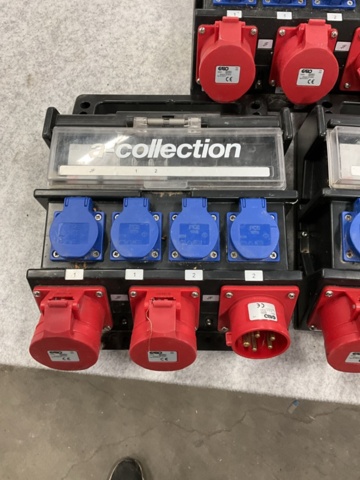 1472985-3 Construction centers 3 pcs.