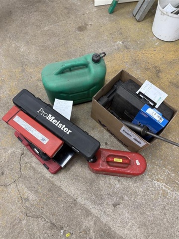 1471223-2 Tool section – hand tools, special tools and service kits