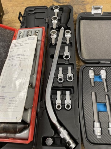 1471223-6 Tool section – hand tools, special tools and service kits