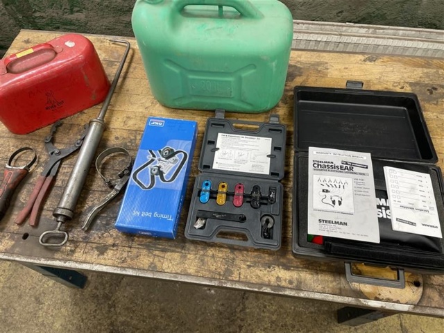 1471223-3 Tool section – hand tools, special tools and service kits