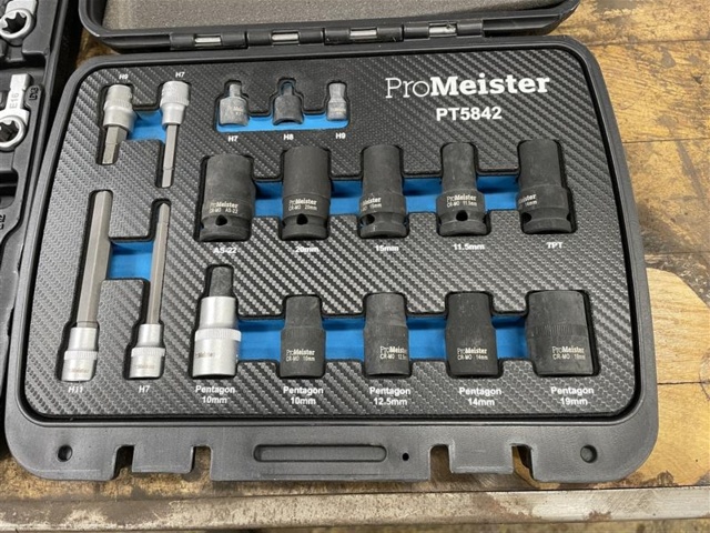 1471223-14 Tool section – hand tools, special tools and service kits