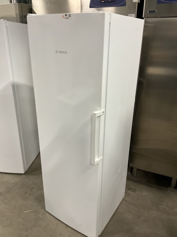 1472993-1 Refrigerator - Bosch