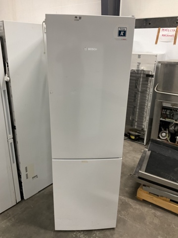 1472994-1 Fridge and freezer - Bosch