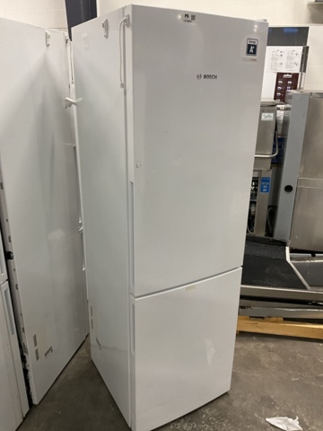 1472994-7 Fridge and freezer - Bosch