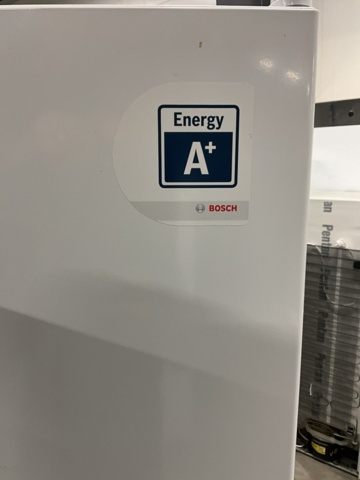 1472994-8 Fridge and freezer - Bosch