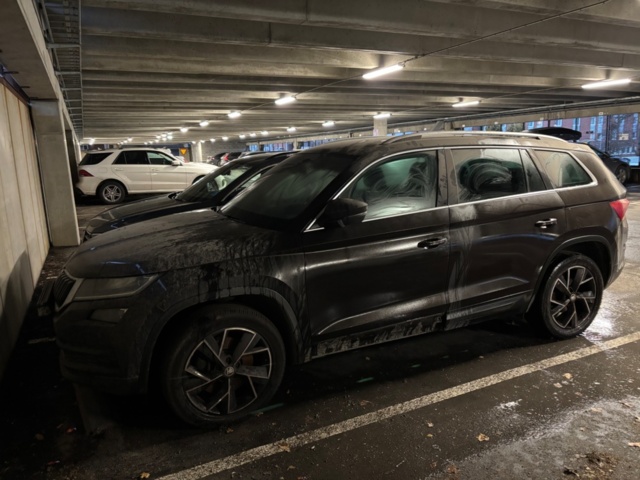 1483380-5 Škoda Kodiaq 7-Seater 2.0 TDI SCR 4x4 DSG Sekventiell - 2020 (reparationsobjekt)