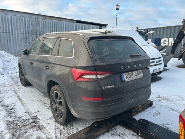 1483380-4 Škoda Kodiaq 7-Seater 2.0 TDI SCR 4x4 DSG Sekventiell - 2020 (reparationsobjekt)