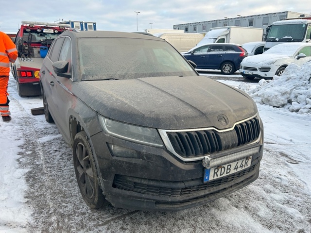 1483380-33 Škoda Kodiaq 7-Seater 2.0 TDI SCR 4x4 DSG Sekventiell - 2020 (reparationsobjekt)