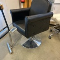 1435670-5 Hairdressing salon furnishings (cutting stations, shampooing chairs, etc.)