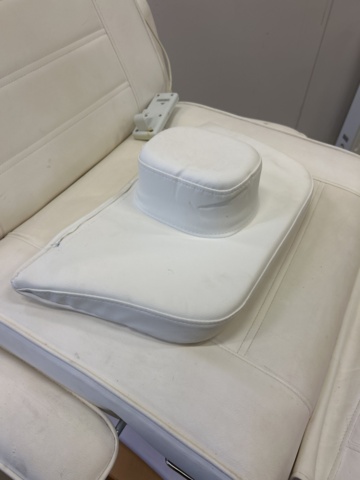 1435671-11 Electric treatment chair Weelko