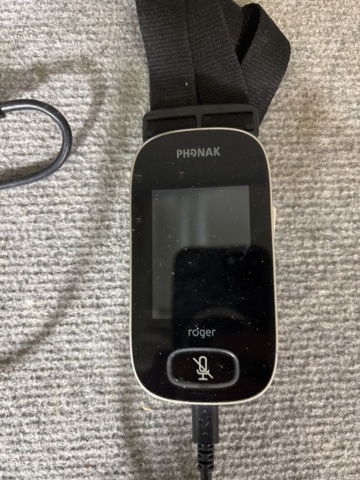 1443837-2 Wireless microphone for hearing aids - Phonak Roger Touchscreen Mic