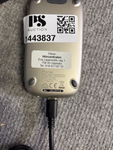 1443837-4 Wireless microphone for hearing aids - Phonak Roger Touchscreen Mic