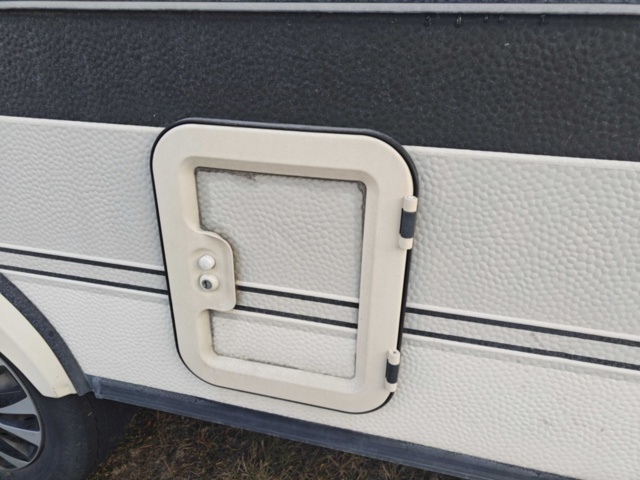 1483498-23 Caravan Hobby 561 Tk Prestige -92