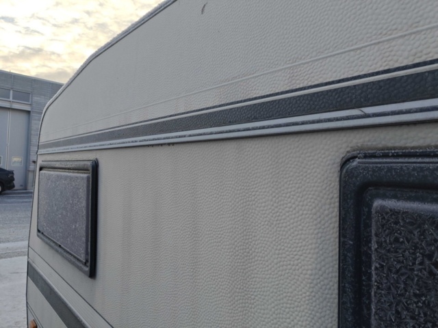 1483498-40 Caravan Hobby 561 Tk Prestige -92