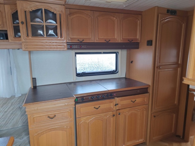 1483498-46 Caravan Hobby 561 Tk Prestige -92