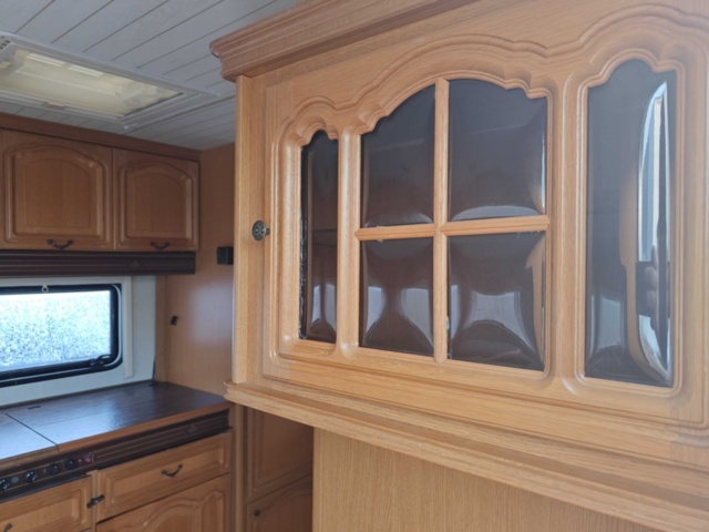 1483498-47 Caravan Hobby 561 Tk Prestige -92