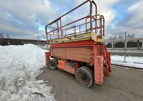 Bild som representerar auktionen - Avyttring saxlift och Industrivikport