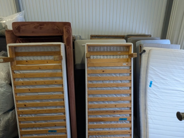 1256101-3 Homestyling lager 2, sängar, sängtextil, kuddar, möbler, matstolar