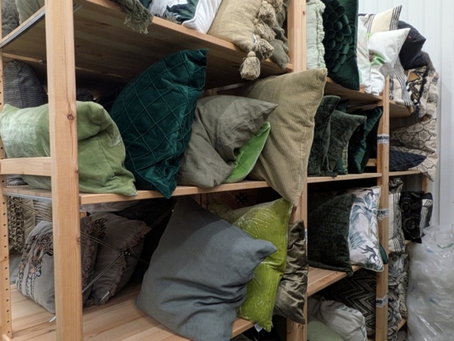 1256101-8 Homestyling lager 2, sängar, sängtextil, kuddar, möbler, matstolar