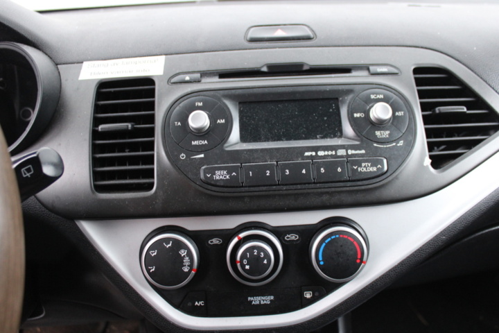 1483509-11 Kia Picanto 1.0 Manual, 2015, repair item (FLE147)