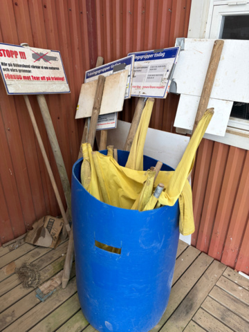 1476221-6 Funktionärsutrustning, sjukväskor, flaggor