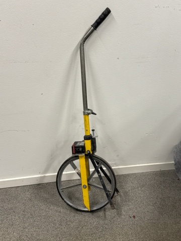 1368640-7 Samling med elhandverktyg, mätinstrument och verkstadsobjekt