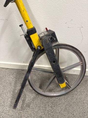 1368640-10 Samling med elhandverktyg, mätinstrument och verkstadsobjekt