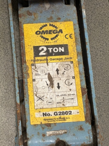 1368641-5 Samling med verkstads- och markarbetstillbehör