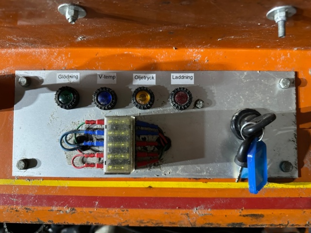 1404415-3 Loose wool machine - Volu-Matic III