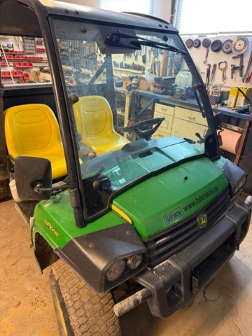 1405513-3 Arbets- och transportfordon - John Deere HPX815E