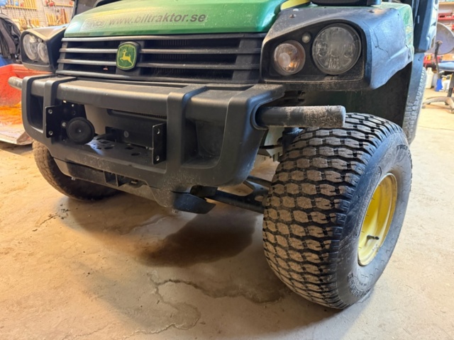 1405513-10 Arbets- och transportfordon - John Deere HPX815E