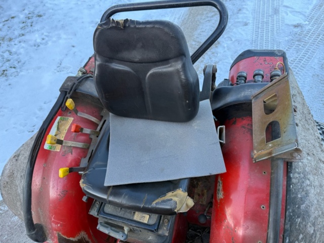 1405515-18 Tractor - Carraro SRX 8400