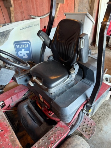 1405516-11 Riding Mower - Toro Greensmaster 3250D